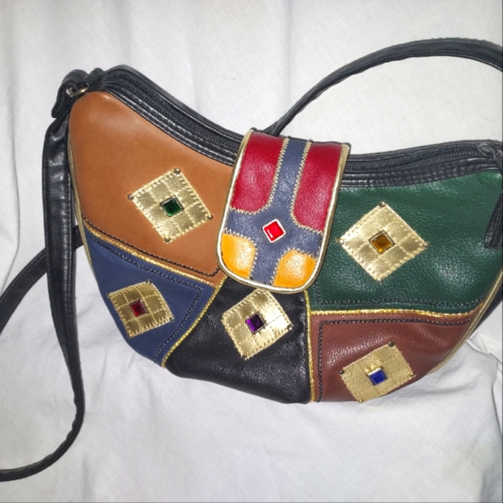 ⚜️ Vintage " Diva " Designer Purse ⚜️Leather, Colorful Jewels, & Magnet Clasp⚜️